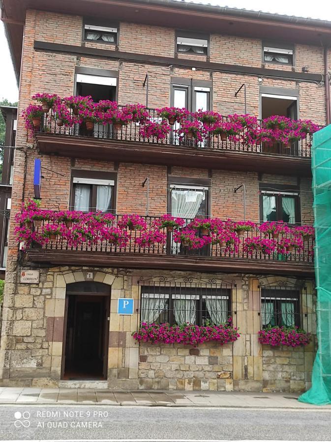 Pension Rosa Cabezón de la Sal Extérieur photo